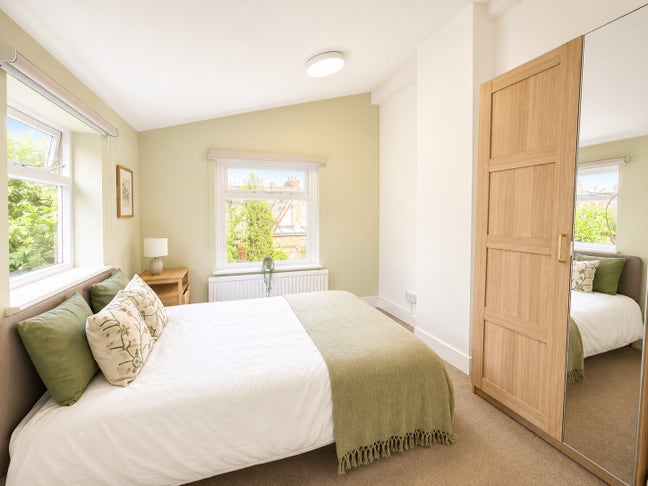 1 Ensuite & 1 Double Room in Mile End Now !!! Main Photo