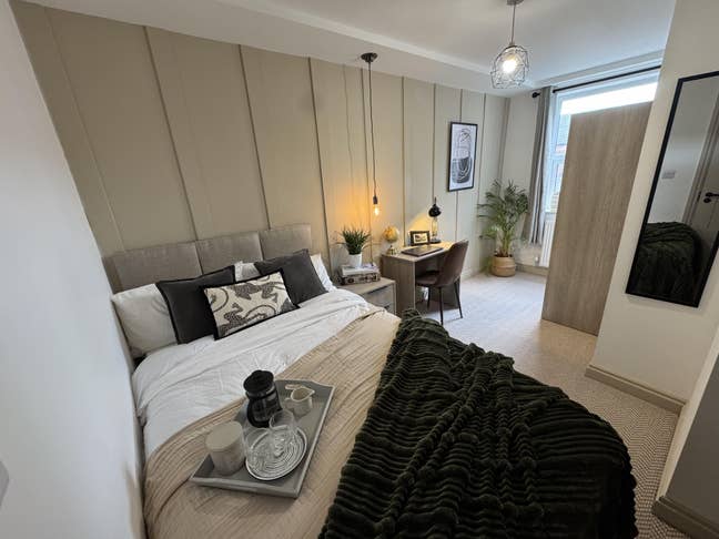 Last Room Available! Luxury En-Suite, Bills Incl ⭐ Main Photo