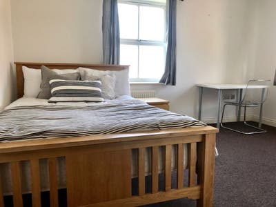 Double Room-Friendly House/Walk to Town Main Photo