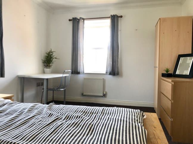Double Room-Friendly House/Walk to Town Main Photo