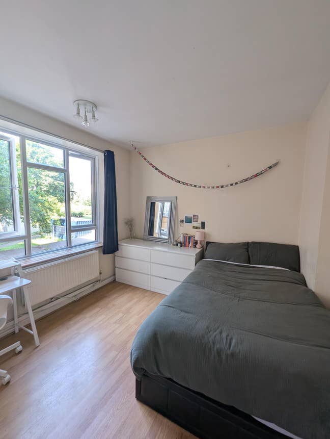 Affordable Spacious Double Room in Paddington Main Photo