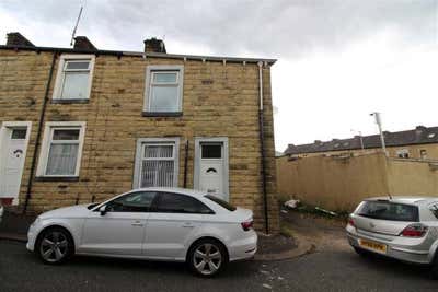 Spacious 2-Bed House for Rent – BB9  Main Photo