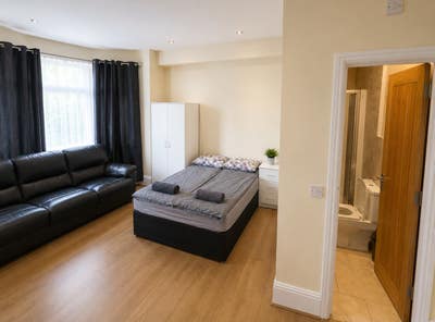 7 Bedroom House+Lounge+Underground+4Toilet+4Shower Main Photo