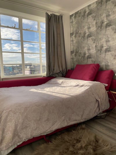 Bright Studio Flat in Prime  Location Main Photo
