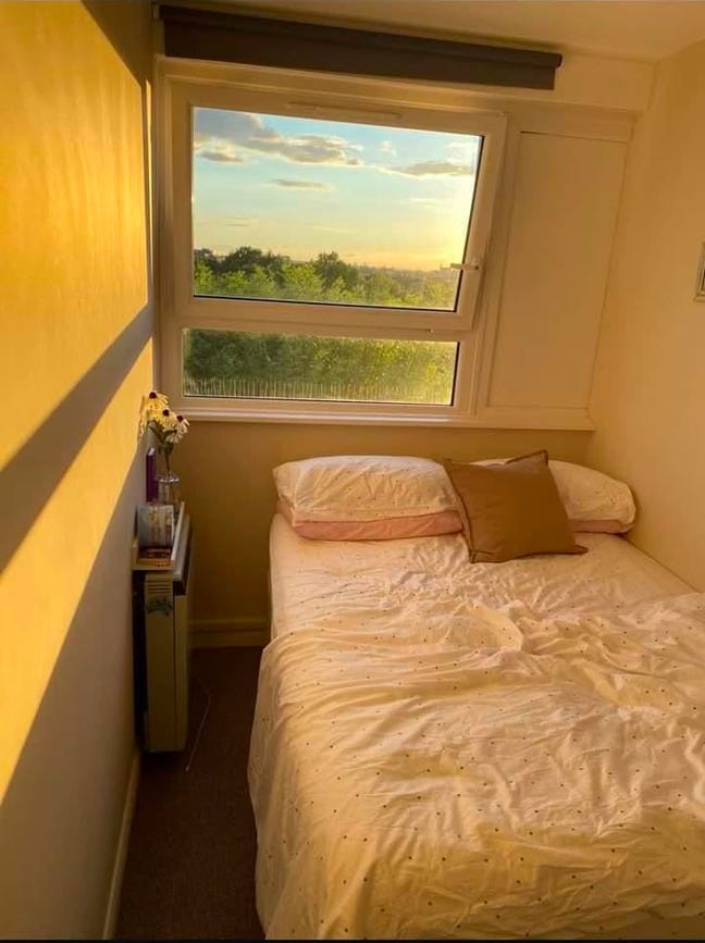 Small double room available in Balham flat Main Photo