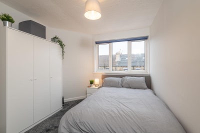 Cosy and Homely Double Room In Pudsey -  Bills Inc Main Photo