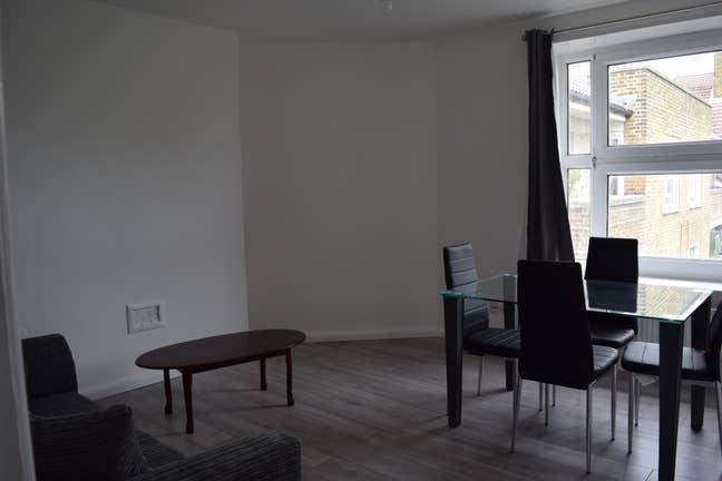 Available Now | Bright Two-Bedroom Flat in E2 Main Photo
