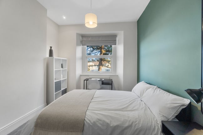 👀 Best Value Room in  Area Right Now - North Hill Main Photo