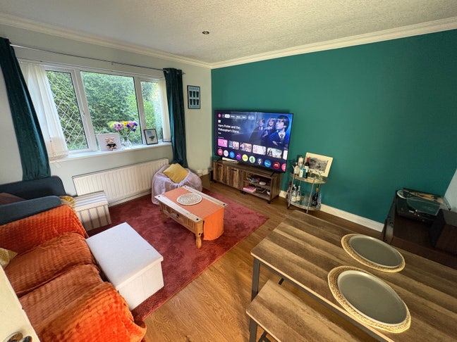 Double Room &pound;375 a month (Girls Only)  Main Photo