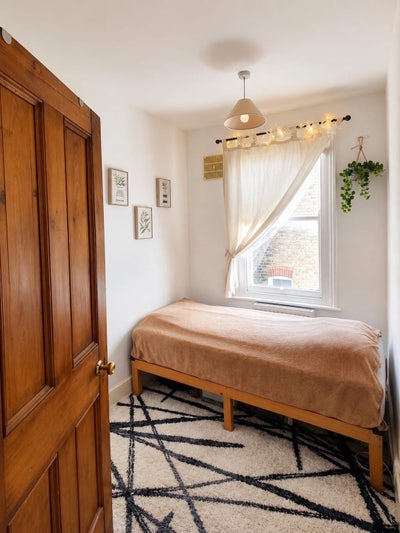Beautiful single/double bedroom in Bounds Green  Main Photo