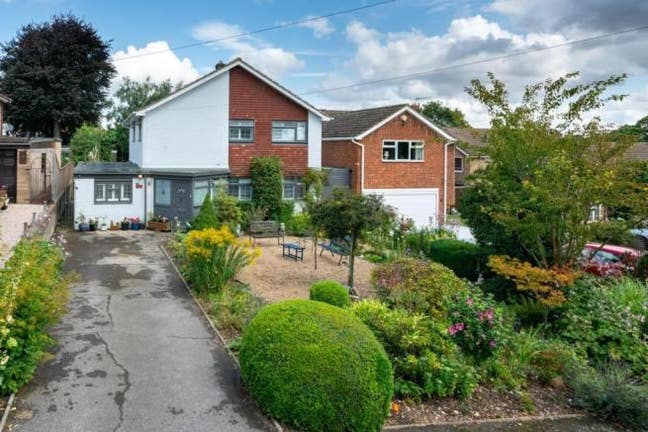 5 Bed family home with Studio/Office in garden  Main Photo