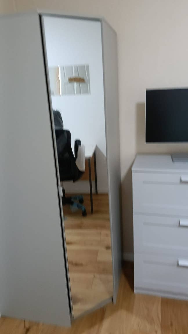 Room for rent in Crawley Main Photo