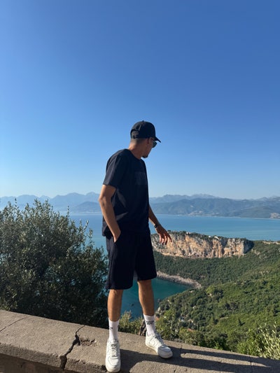 Looking for a flatmate!  Main Photo