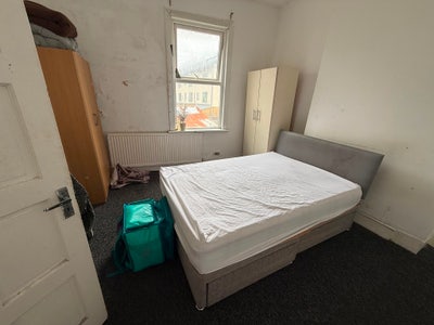 Double room for couple available now Main Photo