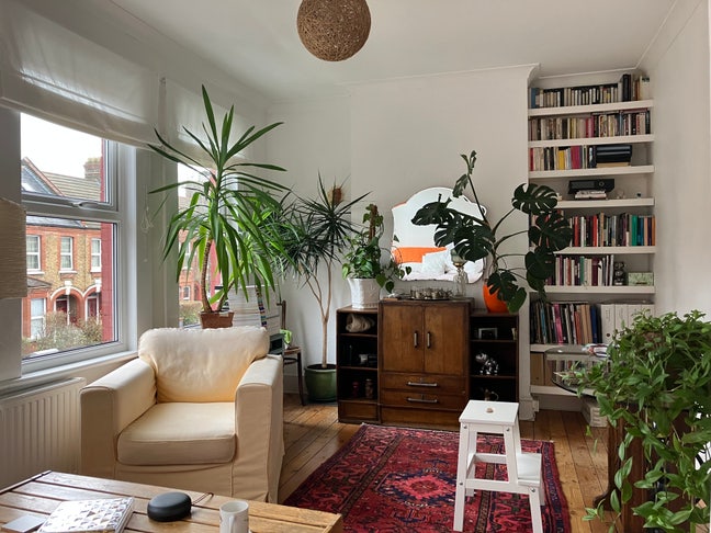 Beautiful home near Hackney & Walthamstow marches  Main Photo