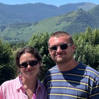 25 year old male looking for 1 year stay Main Photo