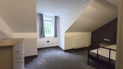 Double Room, Armley HMO, Bills Inc — 20.3SFM Main Photo
