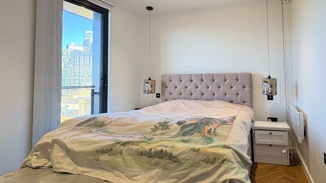 🤩2 bed flat, 10 mins walk from Aldgate East🤩 Main Photo
