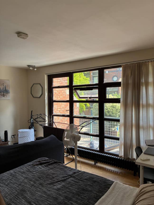 SUBLET/13.5 month Contract Available Rotherhithe Main Photo