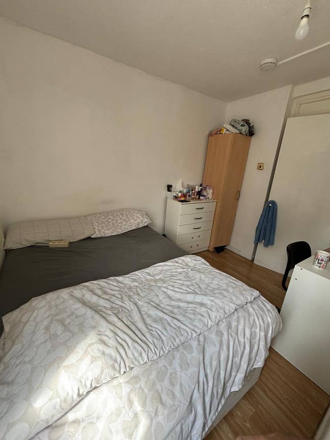  Bright spacious 4 bedroom flat available in E3 Main Photo