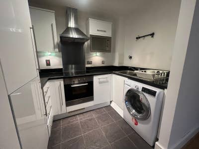 🤩 2 bed flat, 7 mins walk from Canning Town🤩 Main Photo