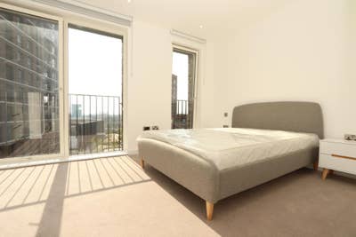 Great Rooms in Canada Water SE16 - Gym and Tennis Main Photo