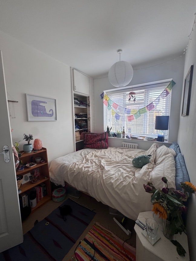 Small Double Room on Eaton Road - &pound;610/month Main Photo