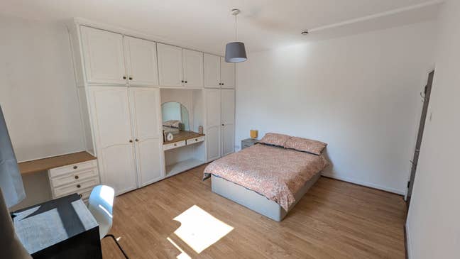 🎵 Spacious Double Room in the Heart of Peckham Main Photo