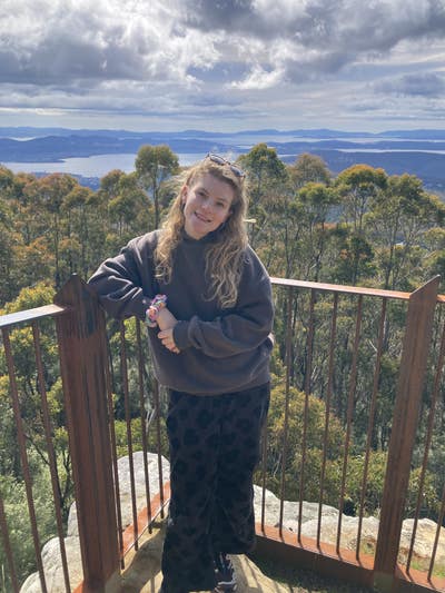 Looking for room/ buddy north/north east London Main Photo