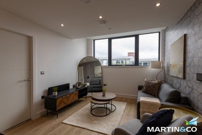 1 bed with private toilet in a new build.  Main Photo