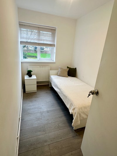 Single room in Putney Heath Main Photo