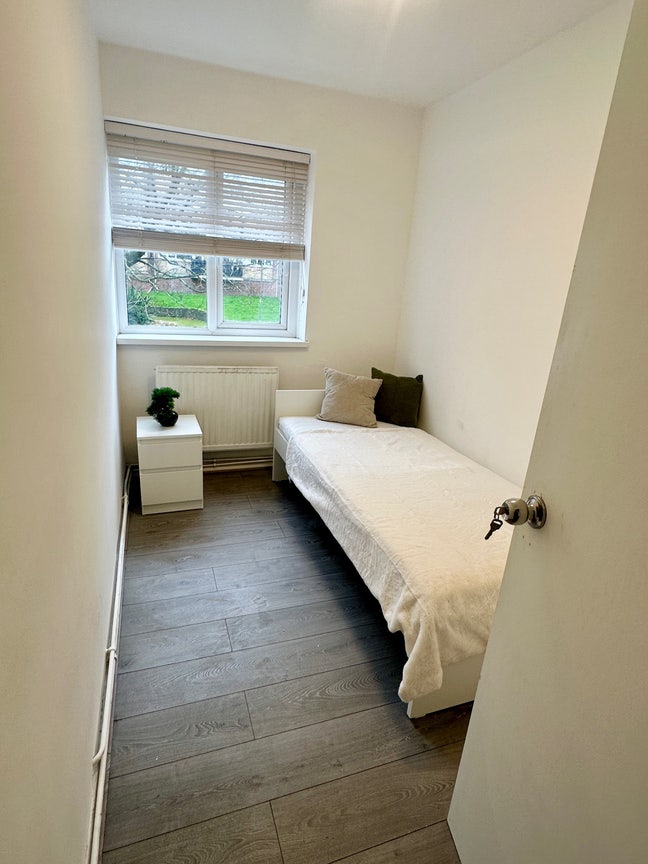 Single room in Putney Heath Main Photo