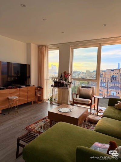 Large Double Room with River Views in Greenwich |  Main Photo