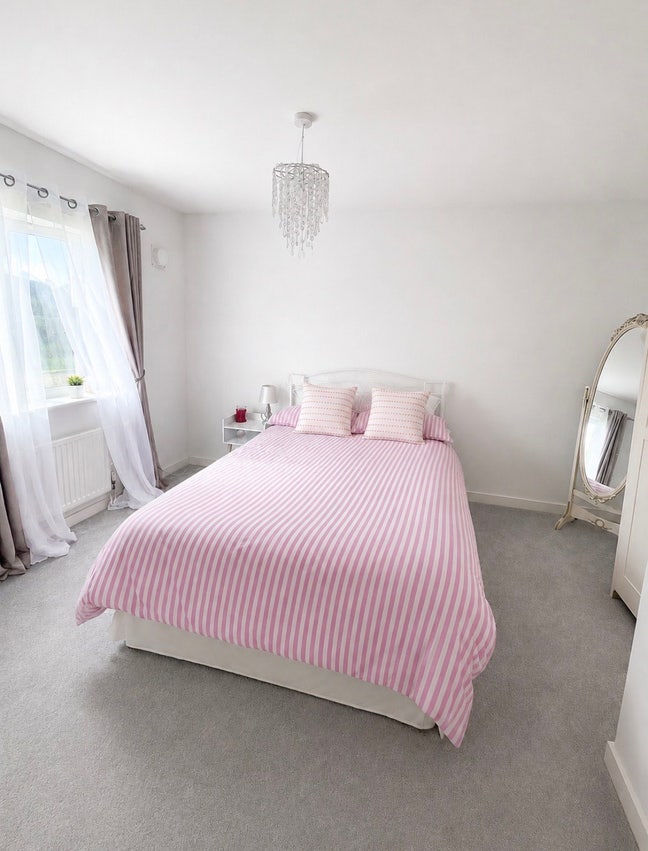 Double Room Available  Main Photo