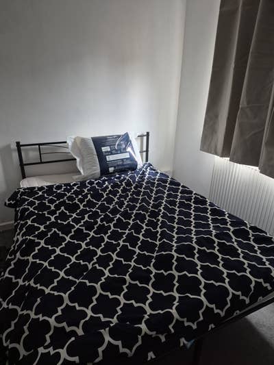 Room to Rent in a Quiet Family Home – London ZoNE1 Main Photo