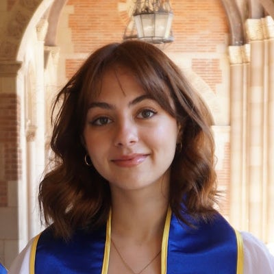 I’m Nittany, 24 yo moving from the United S... Main Photo