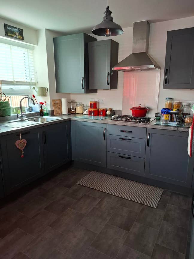 Fully furnished double bedroom for rent Main Photo
