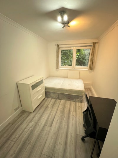 Double rooms available in Bethnal Green Main Photo