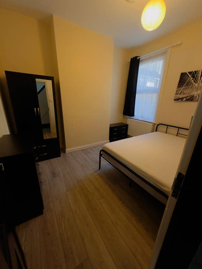 Newly refurbished double bedroom  in Abbey Wood Main Photo