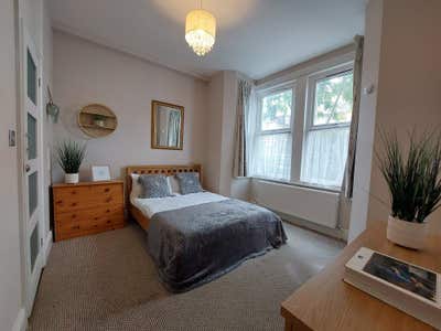 Two Modern En-Suites in Tottenham N17 Main Photo