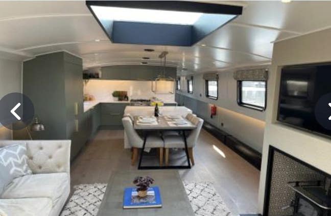 Live Aboard a Beautiful Houseboat in Poplar  Main Photo