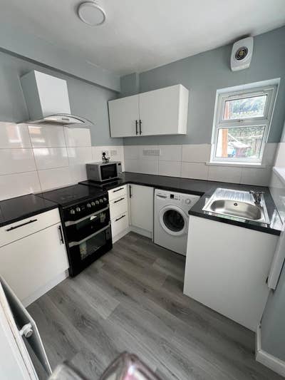DSS/UC/HB rooms for rent  Main Photo