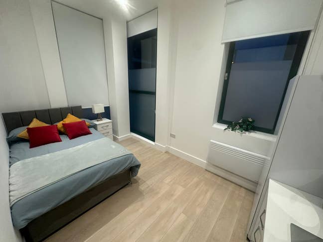 2 Ensuites 1 double in brand new flat Main Photo