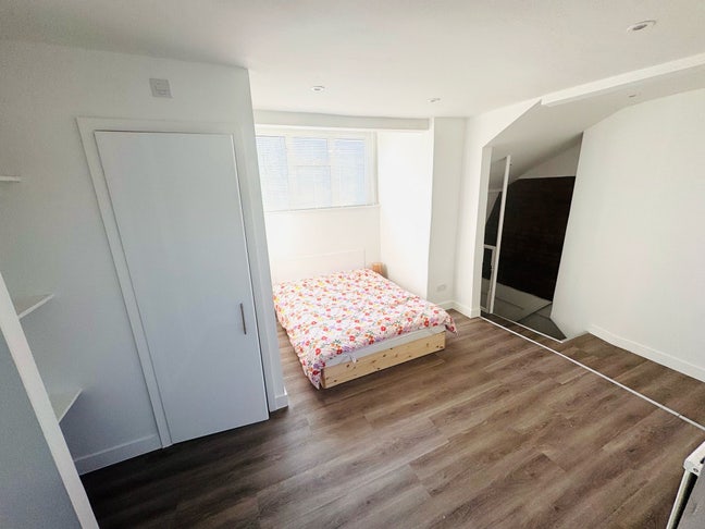 ✨ 🛏️ Top Floor Ensuite  to Let in- Kensal Rise Main Photo