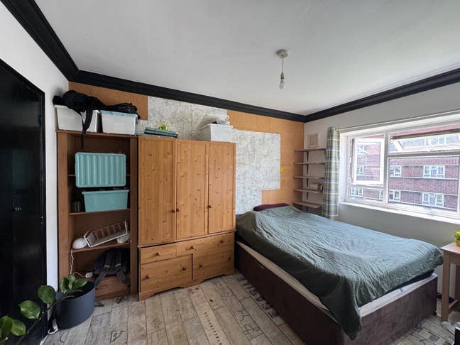 2 Double Rooms : live-in landlord Main Photo