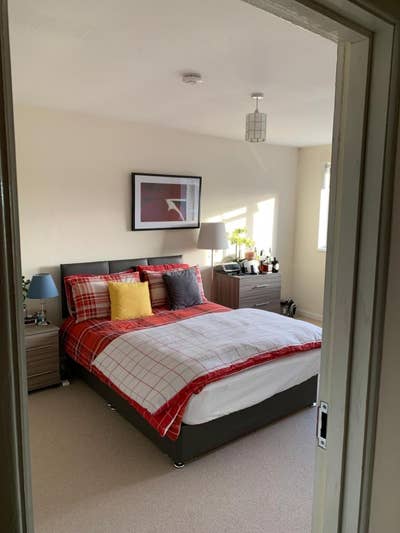 2 Rooms - &pound;895 & &pound;775 - Bushey Heath Main Photo
