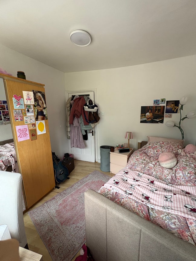 Room available in Maisonette in Brent Cross Main Photo