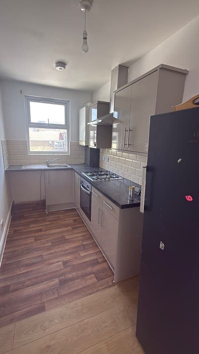 4 Bedroom Hmo - E12 6Ph Main Photo