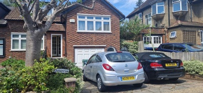 Large single room to rent - High Barnet Main Photo