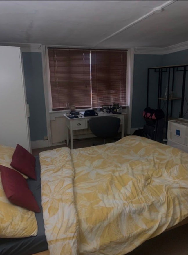 Large double room  Main Photo